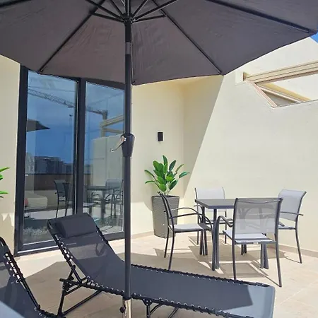Sea Breeze Penthouse And Terrace Qawra St Paul'S Bay Apartment St. Paul's Bay Exterior photo